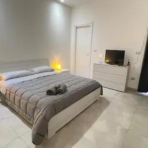 https://al-quattordici-brindisi.lecce-hotels.com