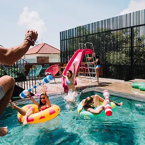 https://cara-cara-inn.ubudhotelsnow.com